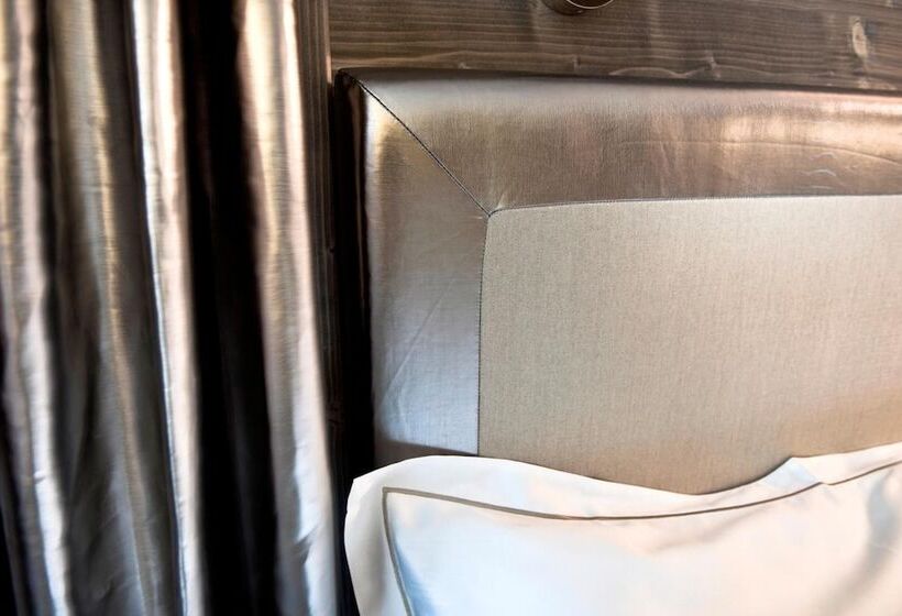 هتل Morosani Fiftyone The Room Only