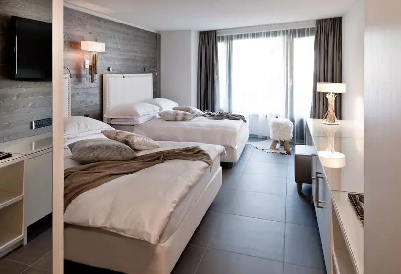 Hotelli Morosani Fiftyone   The Room Only