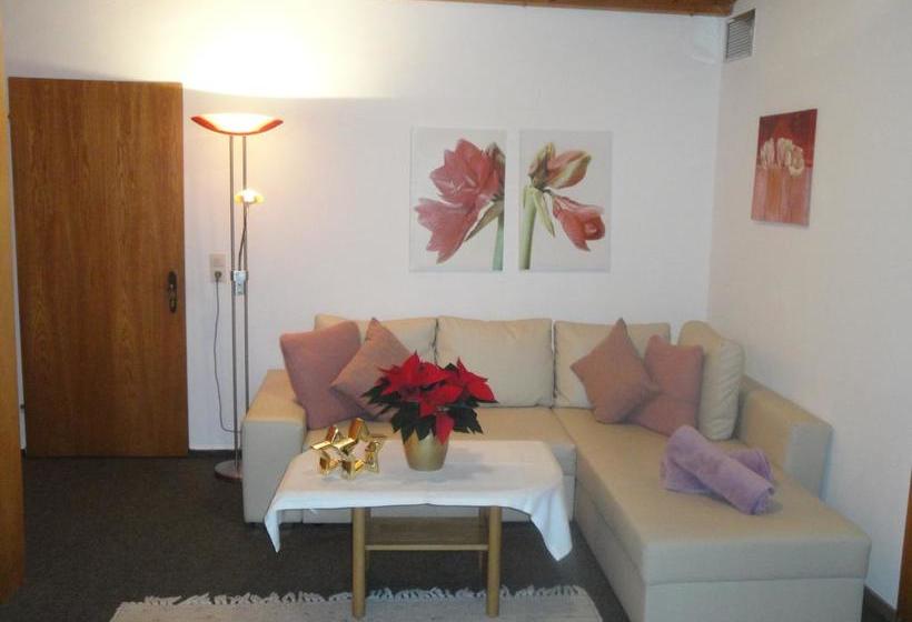 ホテル Pension Schwaiger