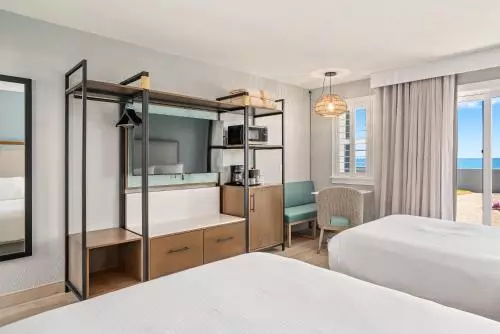 ホテル Shoreline Inn...on The Beach