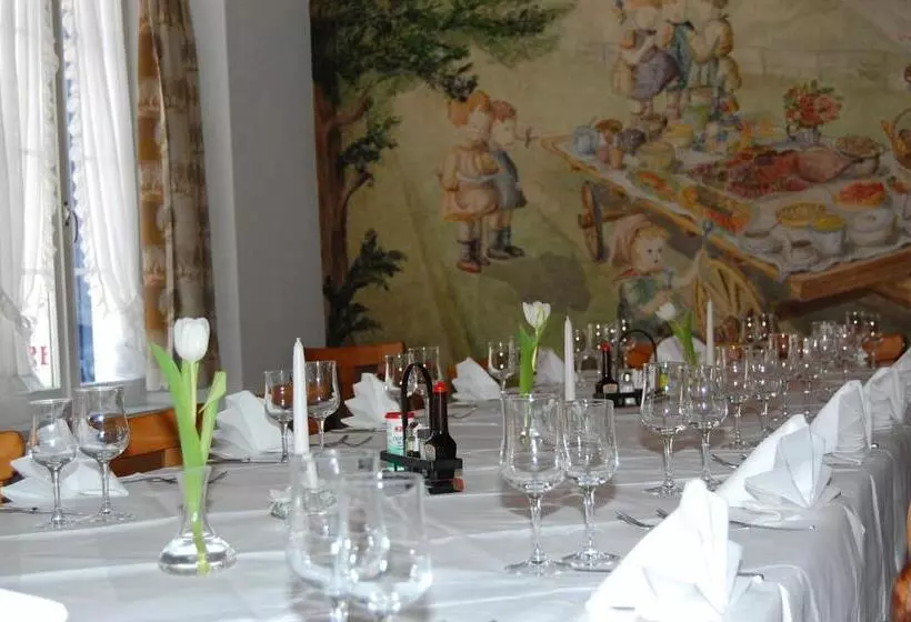 Hotelli Speiserestaurant Traube