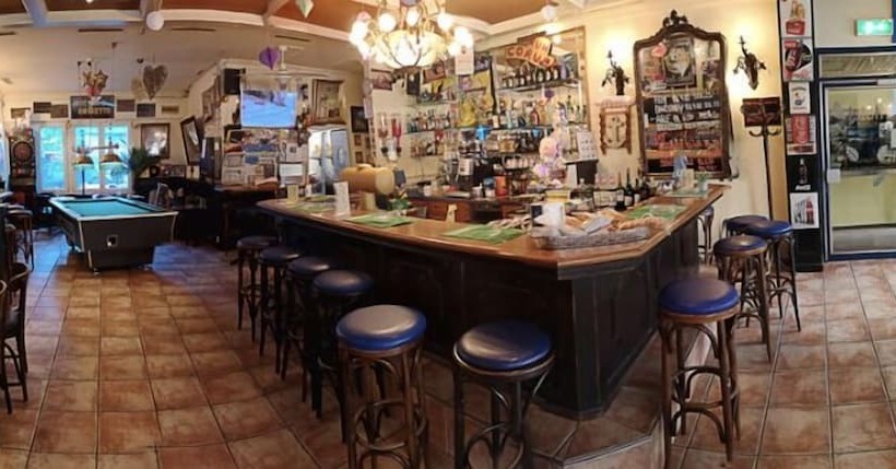 בית מלון כפרי Zak Neuhausen