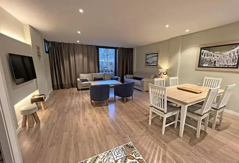 Apartamentos Valle De Incles Deluxe Mikka