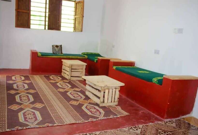 Bed and Breakfast Pamoja Beach Stays Hotel In Jambiani