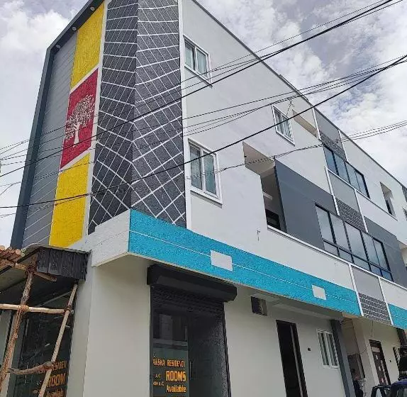 ホテル Sri Aksha Residency