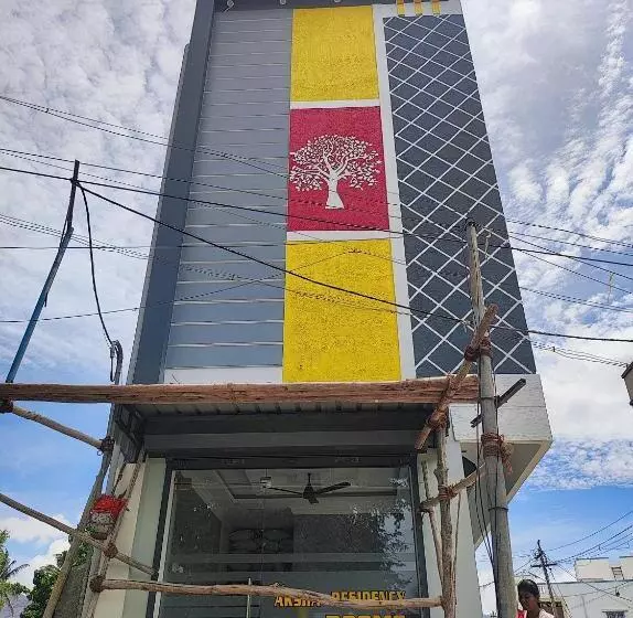 ホテル Sri Aksha Residency