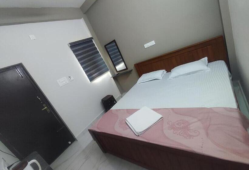 فندق Sri Aksha Residency