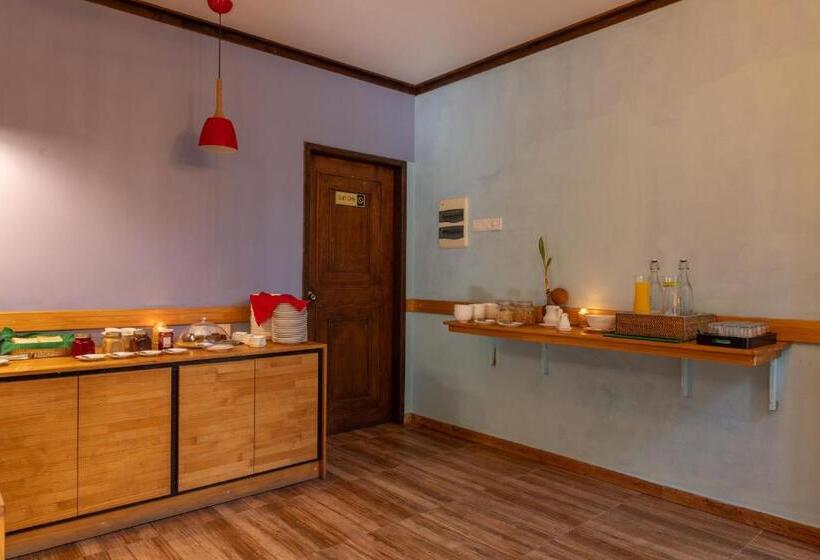 پانسیون Kamadhoo Inn