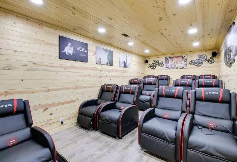 Spacious Sevierville Cabin W/ Hot Tub & Game Room!