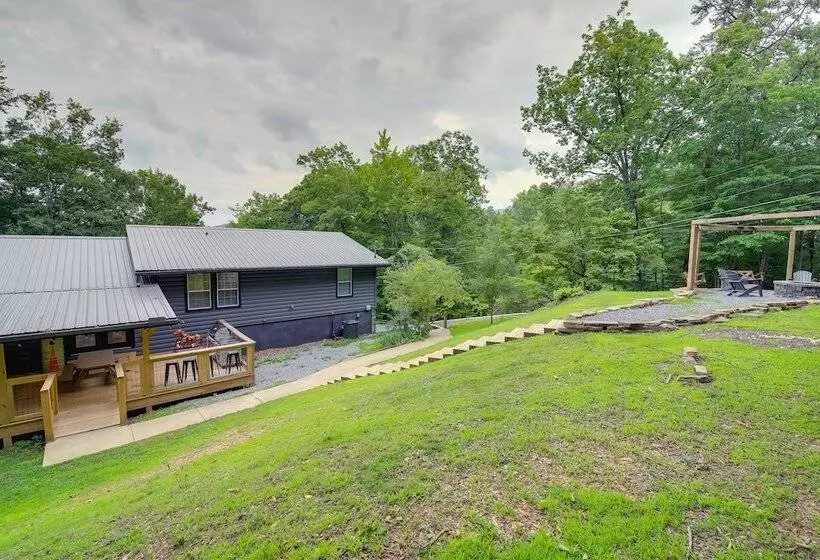 Spacious Sevierville Cabin W/ Hot Tub & Game Room!