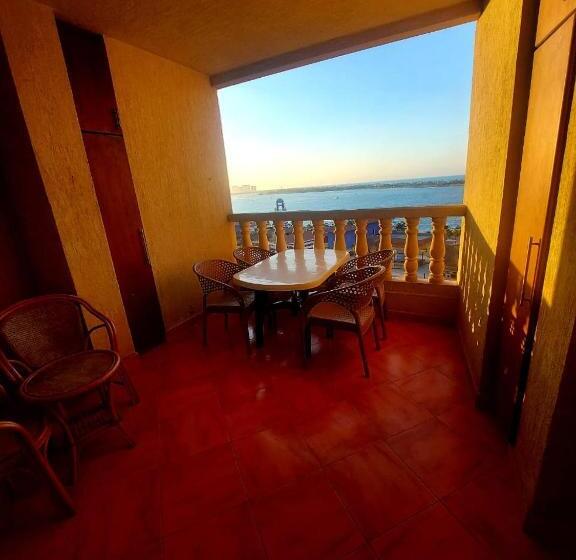 شاليه بورتو مارينا الساحل الشمالي