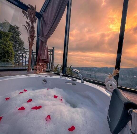 مبيت وإفطار Woodlife Bungalov