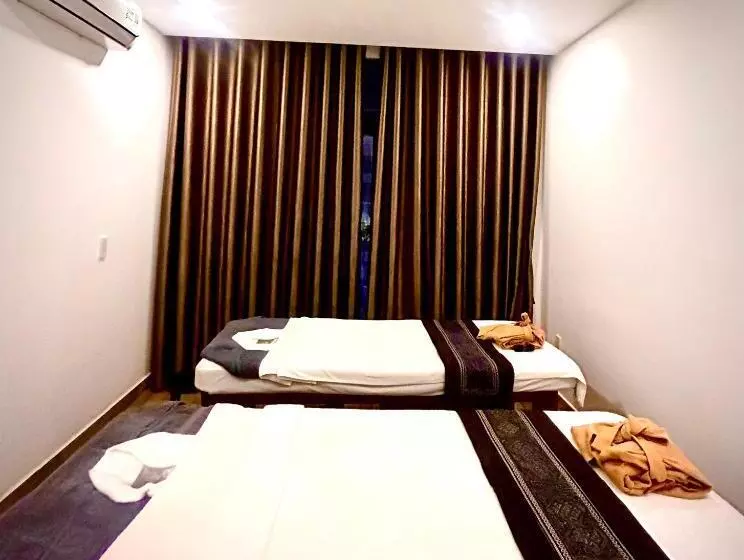 Herbs Spa & Hotel Riverside Grand World