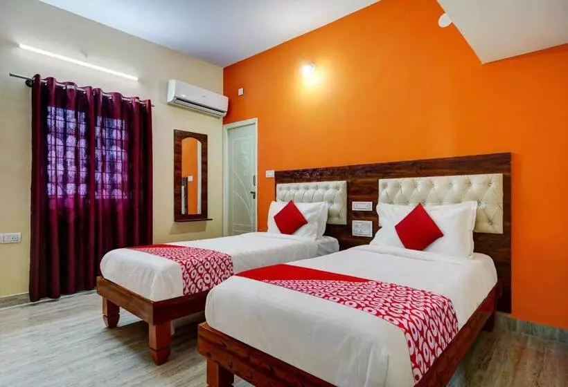 Hotelli Oyo Flagship Shri Sai Palace