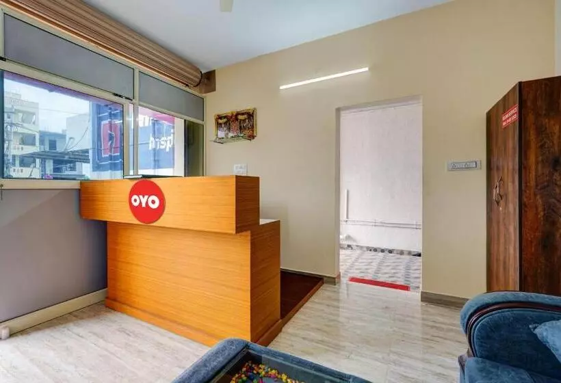 Hotelli Oyo Flagship Shri Sai Palace