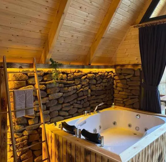 Hotelli Pathika Bungalov