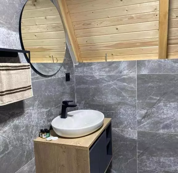 Hotelli Pathika Bungalov