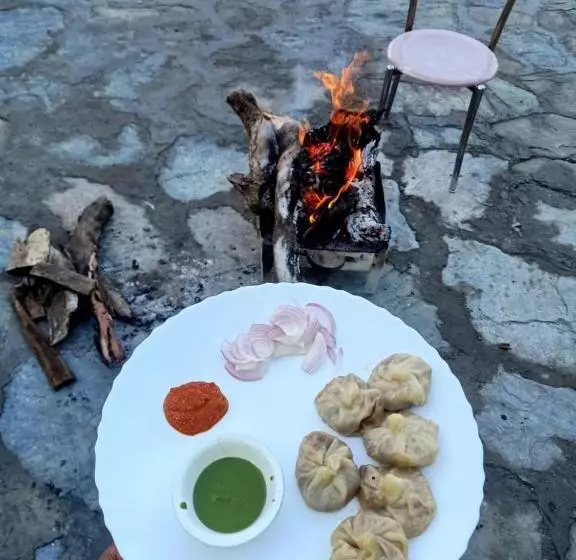 Hotelli Shiva Valley Resort