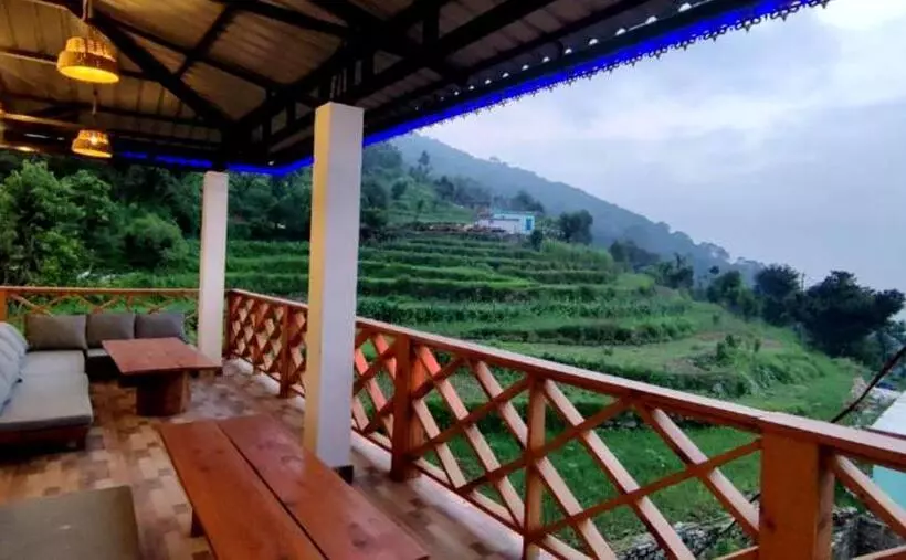 Hotelli Shiva Valley Resort