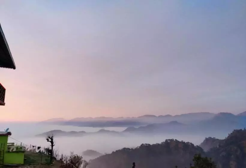 Hotelli Shiva Valley Resort