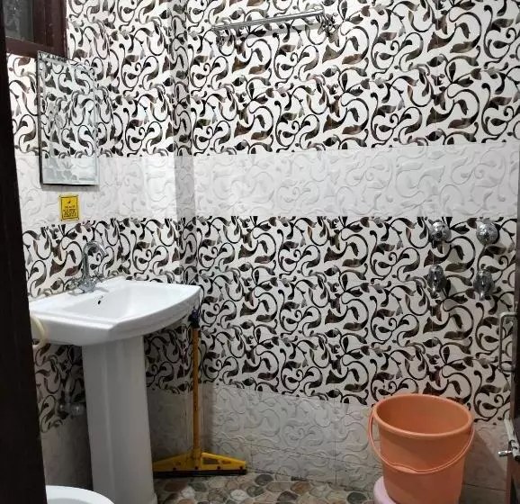 Majatalo Aman Inn