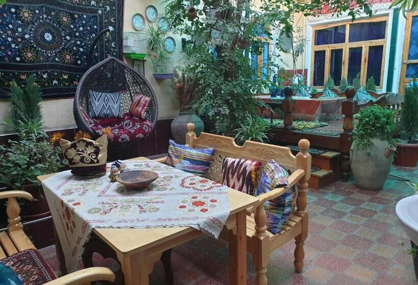 פנסיון As Mir Family Guest House