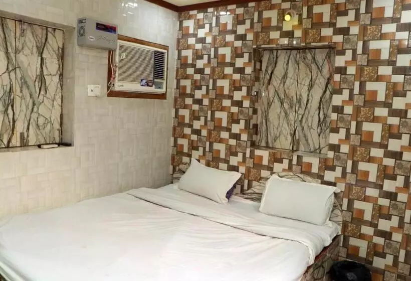 پانسیون Gopal Residency