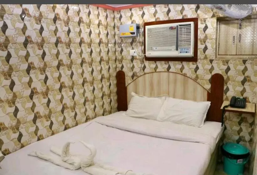 پانسیون Gopal Residency