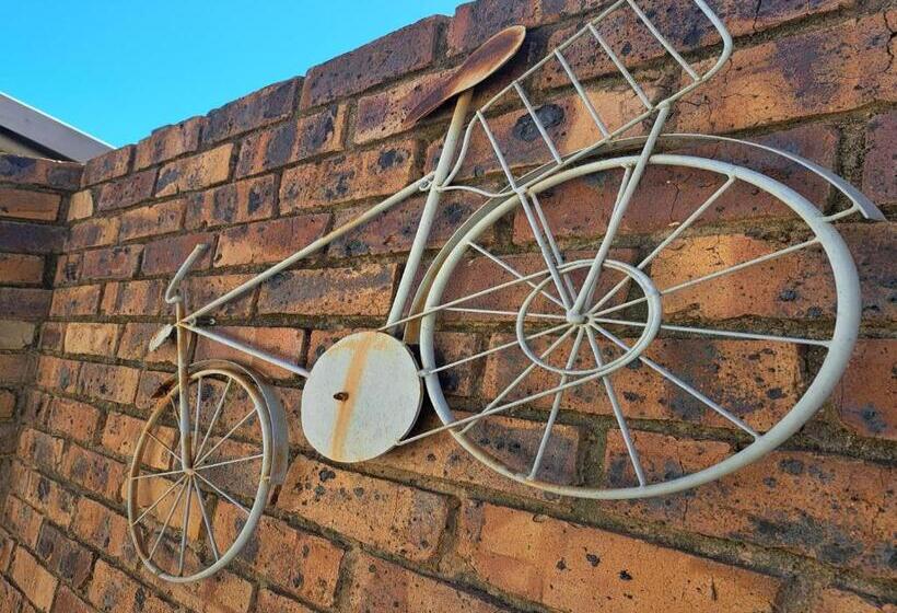 פנסיון Stay At 12 Guesthouse And Selfcatering