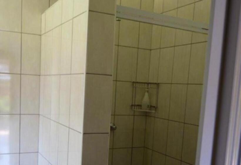 פנסיון Stay At 12 Guesthouse And Selfcatering