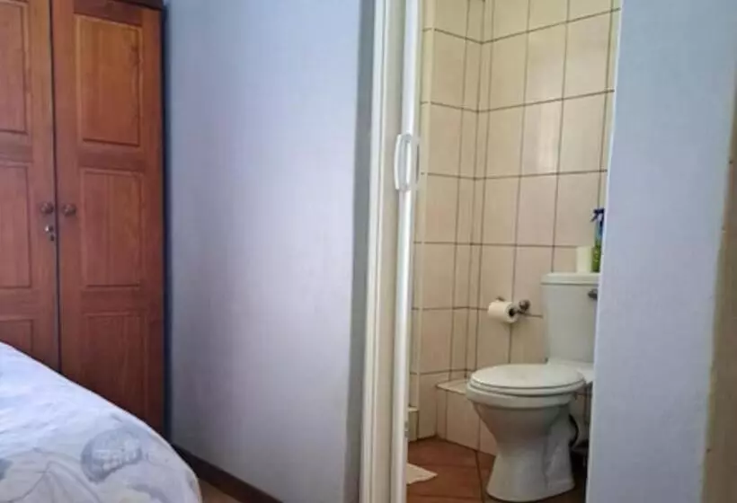 ペンション Stay At 12 Guesthouse And Selfcatering