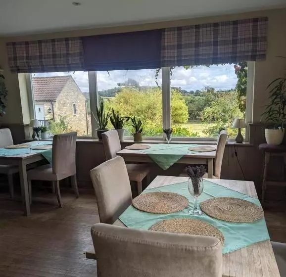 Majatalo The Willoughby