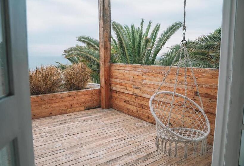 Seaside Hotel By Dfrost Almugar