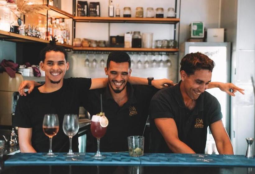 Seaside Hotel By Dfrost Almugar