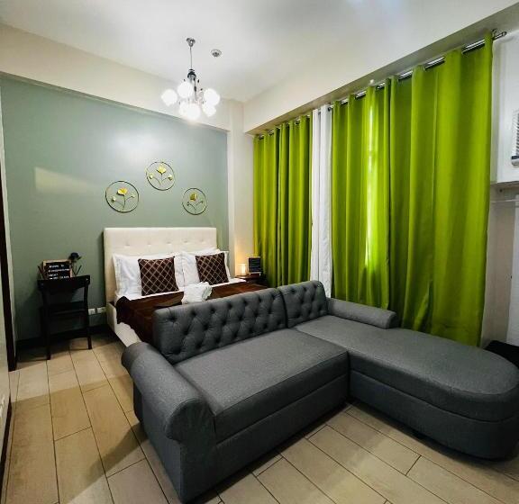 Studio 1st Fl With Balcony Across Terminal 3 Airport