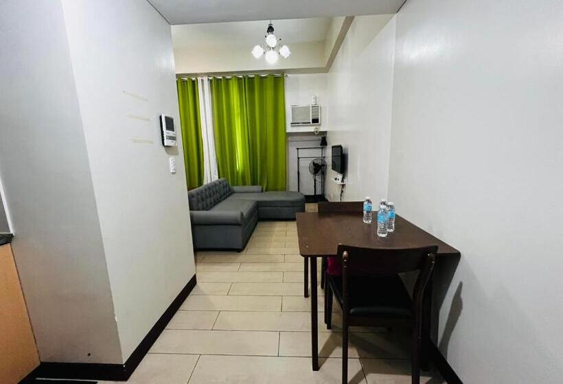 Studio 1st Fl With Balcony Across Terminal 3 Airport