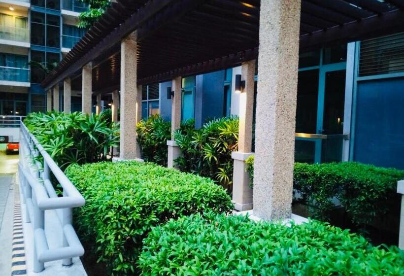 Studio 1st Fl With Balcony Across Terminal 3 Airport