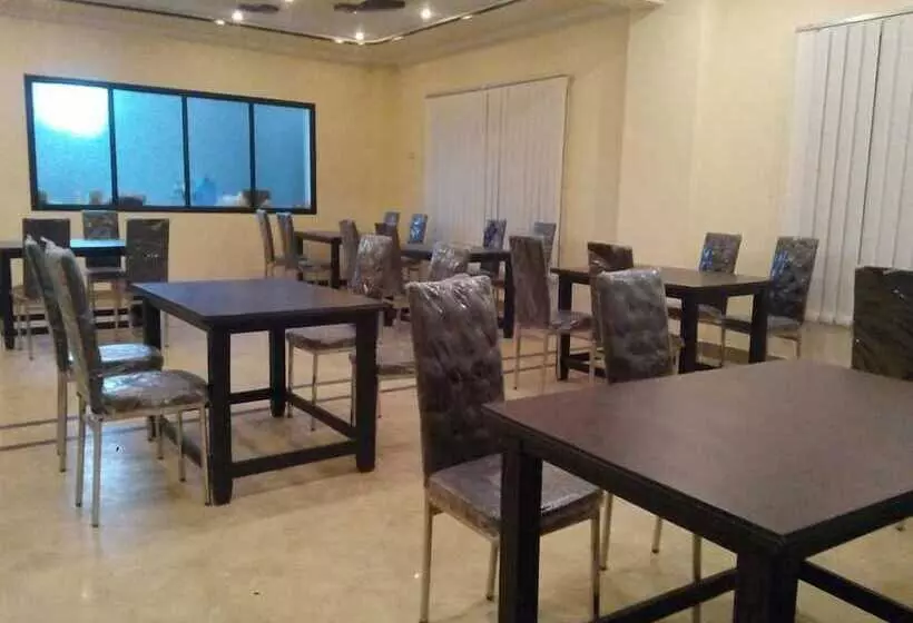 Al Ghazi Hotel And Restaurant