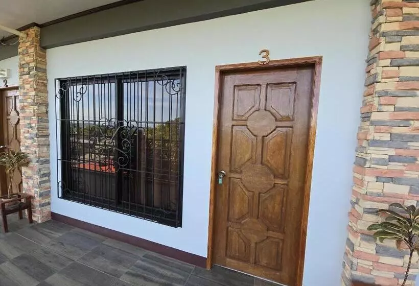 ベッドアンドブレックファースト Nober Pension House City Center