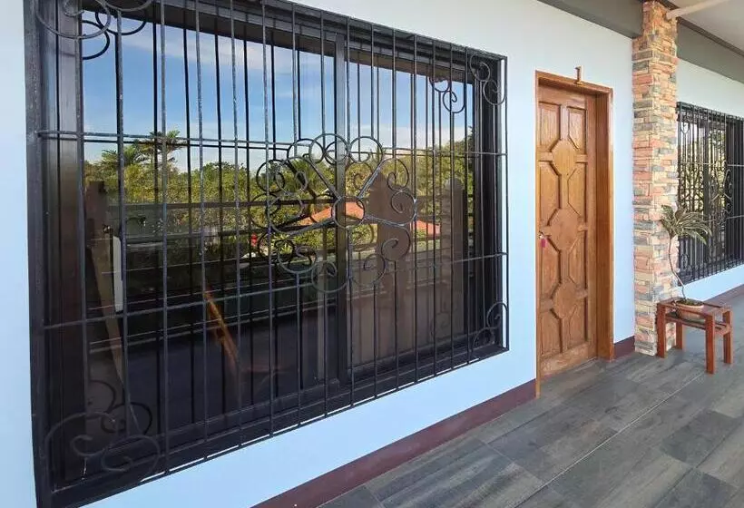 ベッドアンドブレックファースト Nober Pension House City Center