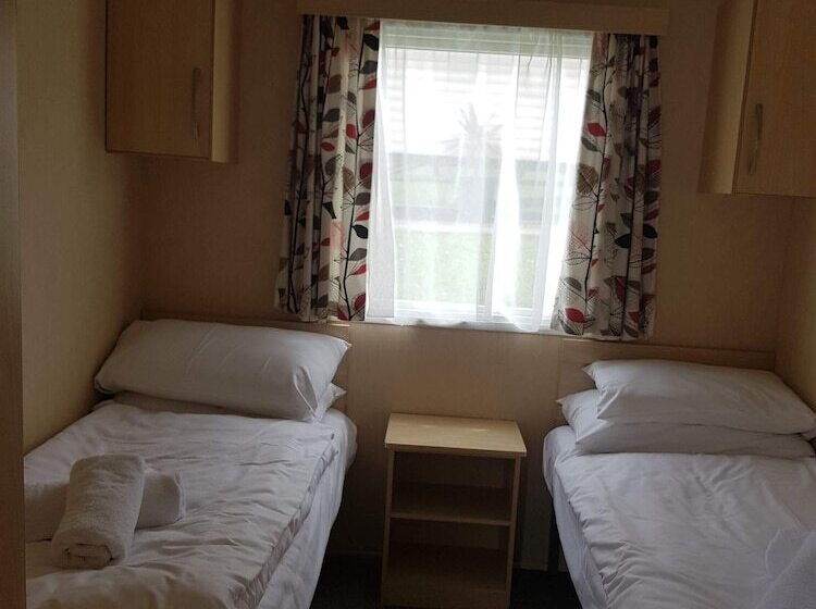 2br Pool Garden Parking Wifi Sleeps6