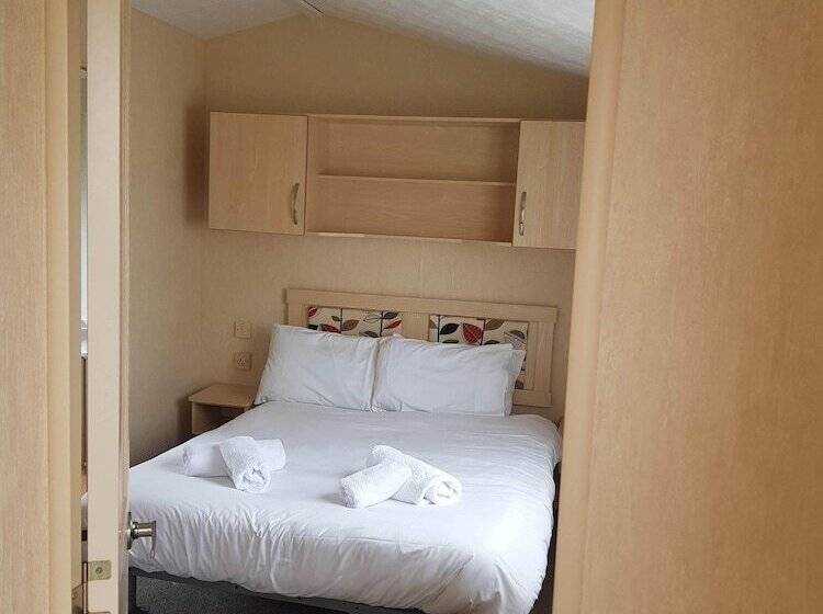 2br Pool Garden Parking Wifi Sleeps6