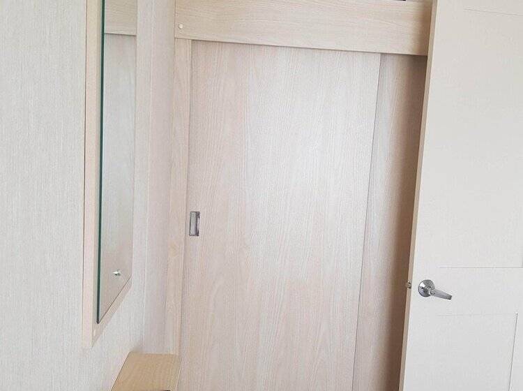 2br Pool Garden Parking Wifi Sleeps6