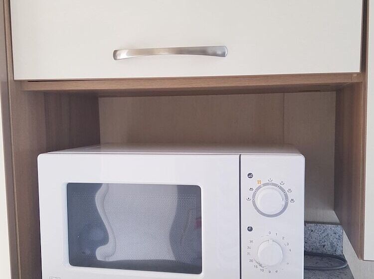 2br Pool Garden Parking Wifi Sleeps6