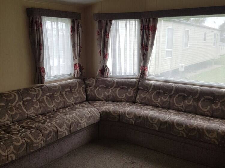 2br Pool Garden Parking Wifi Sleeps6