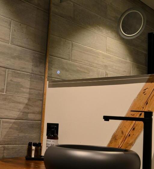 Отель Andenes Suite