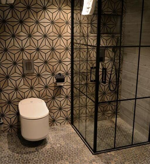 Отель Andenes Suite