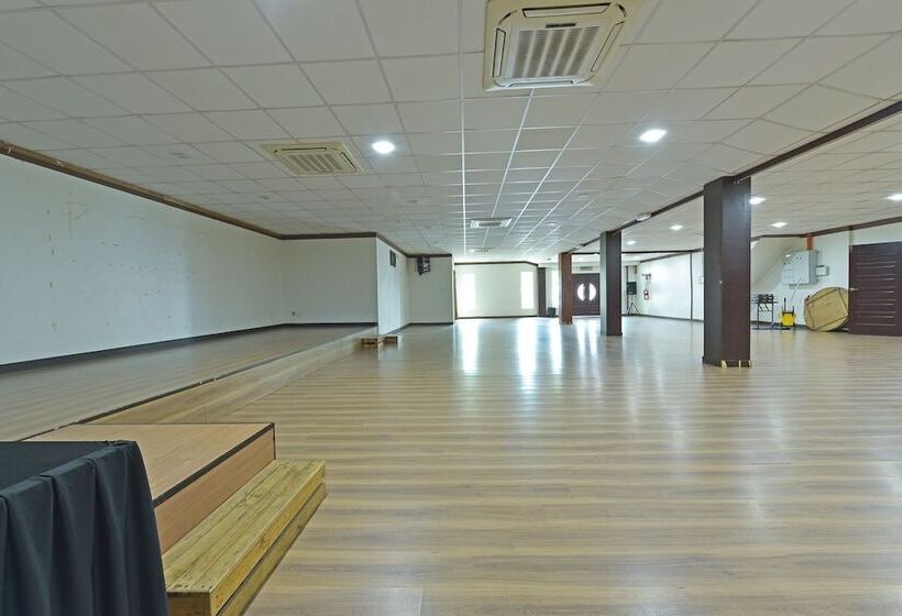 호텔 Capital O 90761 D Jiwa