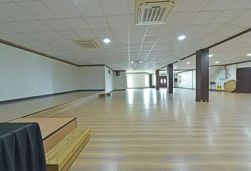 ホテル Capital O 90761 D Jiwa