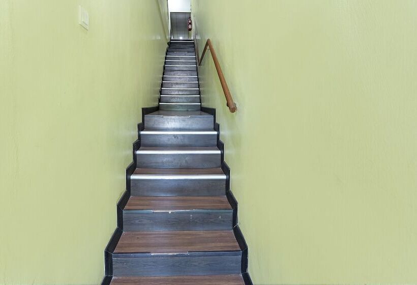 호텔 Capital O 90761 D Jiwa